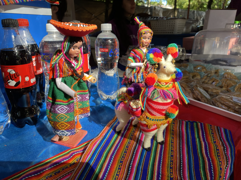 Comunidad Peruana participó con éxito en La Comilona Teletón 2026